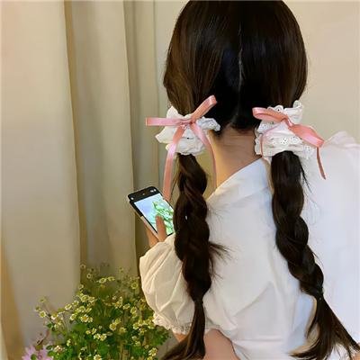 眼里余光都是你